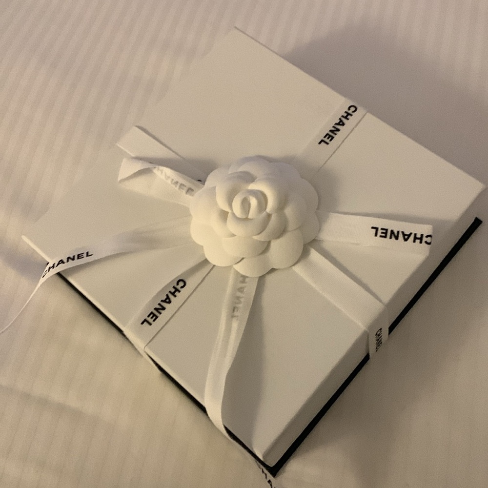 Chanel White Ribbon Accessory box from Paris, authentic, with ribbon/ camellia